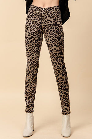 Leopard Print Pants - Street Style | Fashion, Style, Street style